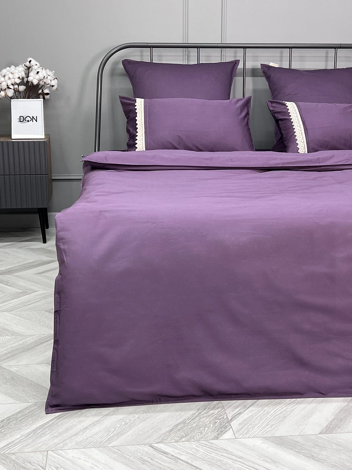 Комплект постельного белья Karteks "Сатин однотонный с кружевом" SOG-015, евро